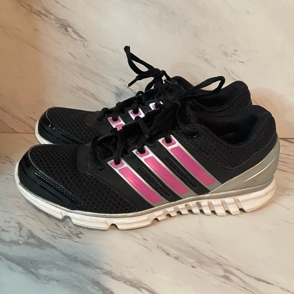Women's Adidas Sneakers Size 8 - Picture 5 of 11